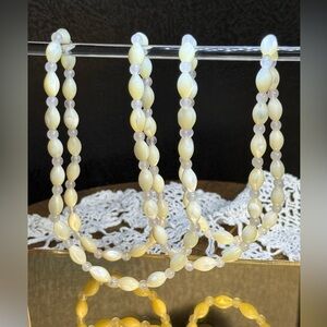 Vintage Elegant Cream Beaded Necklace Natural Mother of Pearl Shell